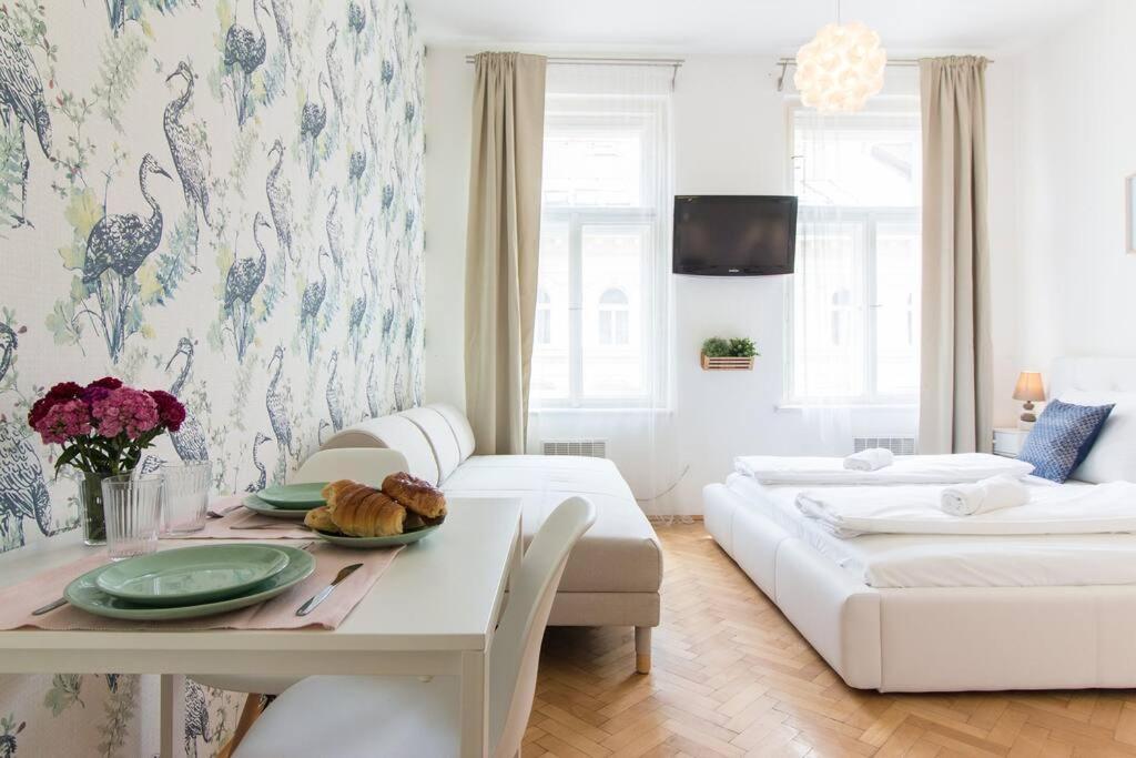 Apartament Studio In The Historic Center Praga Zewnętrze zdjęcie